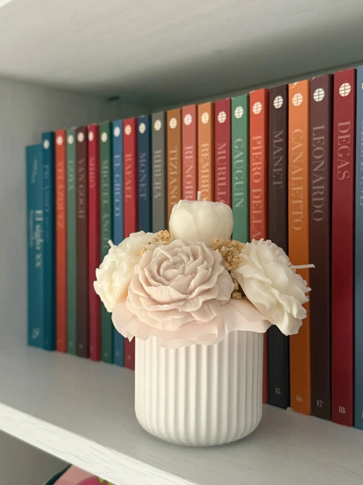Ramo con Rosas de Cera – Aroma Té Blanco