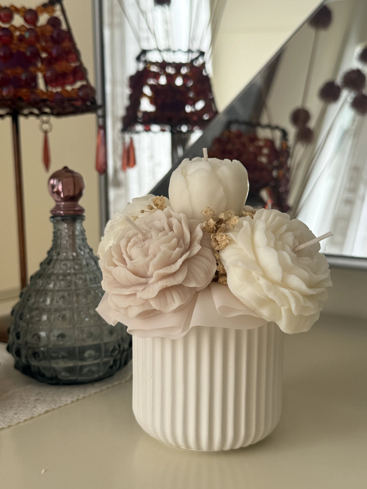 Ramo con Rosas de Cera – Aroma Té Blanco